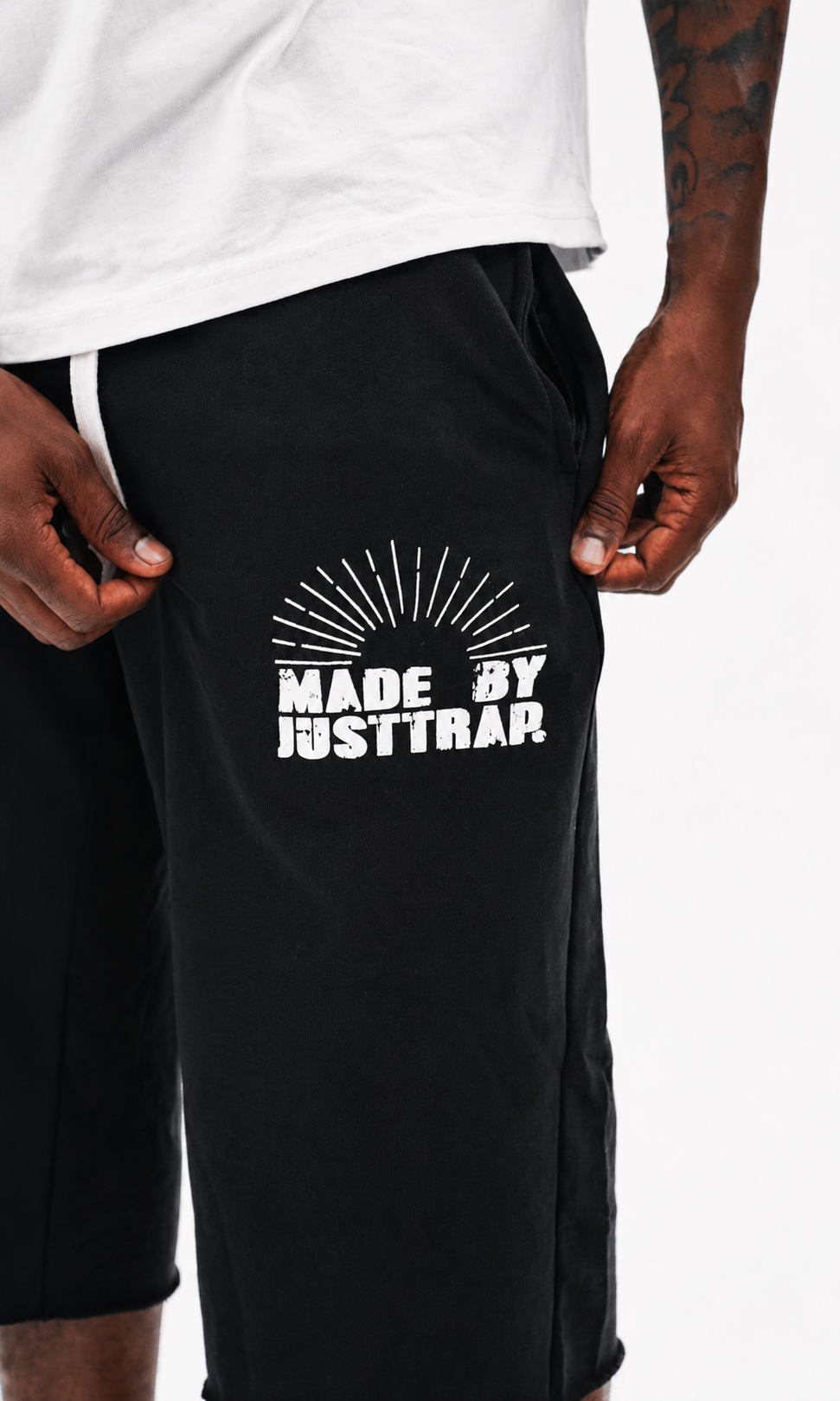 HUSTLE IN IT 3/4 SHORTS